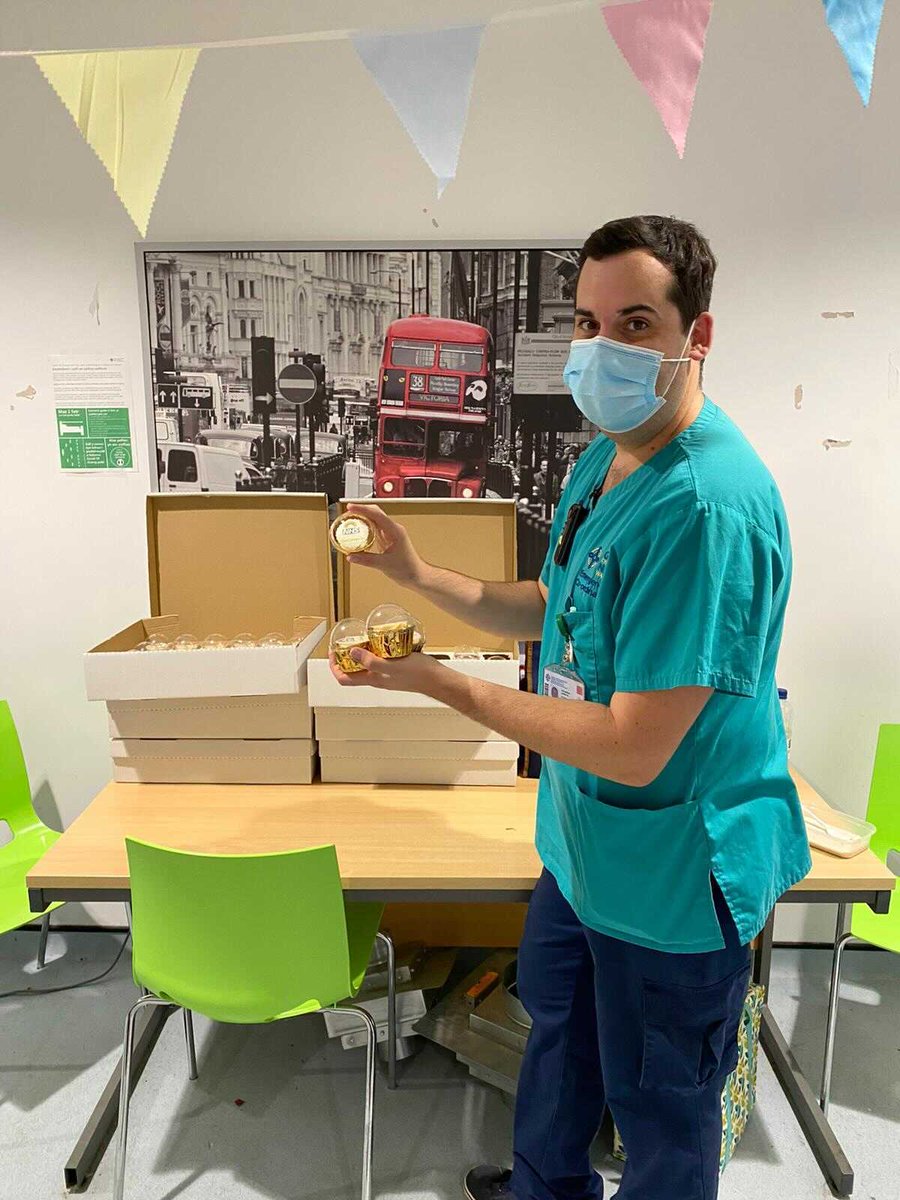 go_acad's tweet photo. Today is World Kindness Day so here at GoCo we decided to surprise staff at Cardiff and Vale Heath Hospital with a few hundred cupcakes to keep their motivation high at this tough time.

Thank you NHS | Diolch GYG!

#worldkindnessday #RandomActsofKindess #lifeatGoCo #NHS https://t.co/Av3zVuSj6n