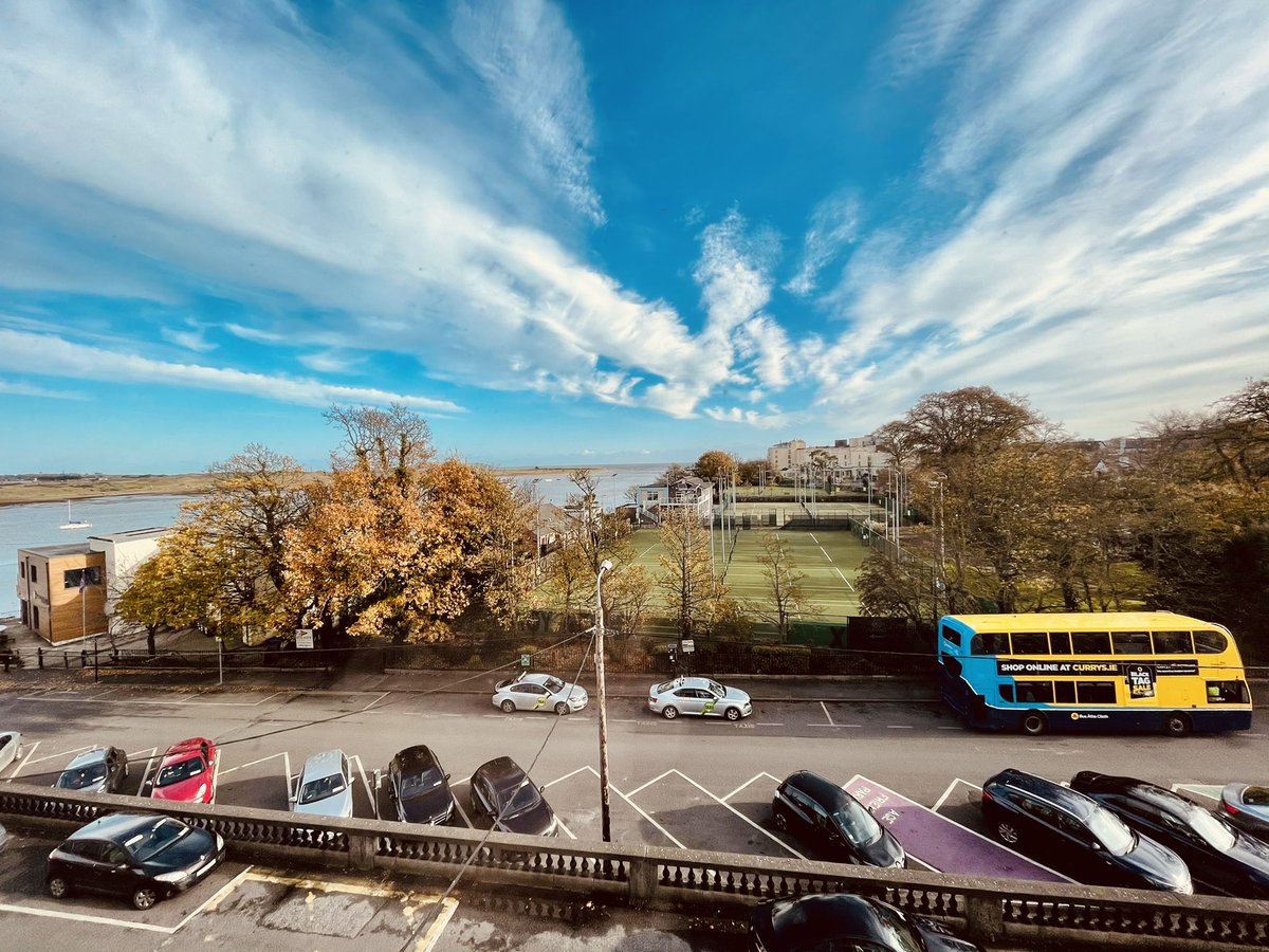 VisionMedia1's tweet photo. Gorgeous autumn view from our offices this morning #Dublin #Ireland https://t.co/zkBqLcl7SX
