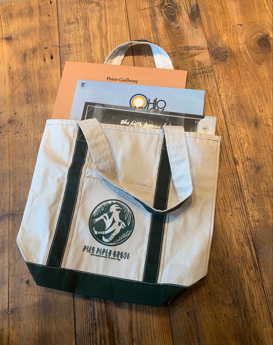 PiedPiperHouse's tweet photo. 3タイトル同時購入の方に先着で特製パイド・トートバッグを差し上げます。L Pレコードが約20枚入ります👍👍
#TheFifthAvenueBand #OhioKnox #PeterGallway ＃三種の神器
▶️https://t.co/4jkFpcb53p https://t.co/baJVhKiyNU