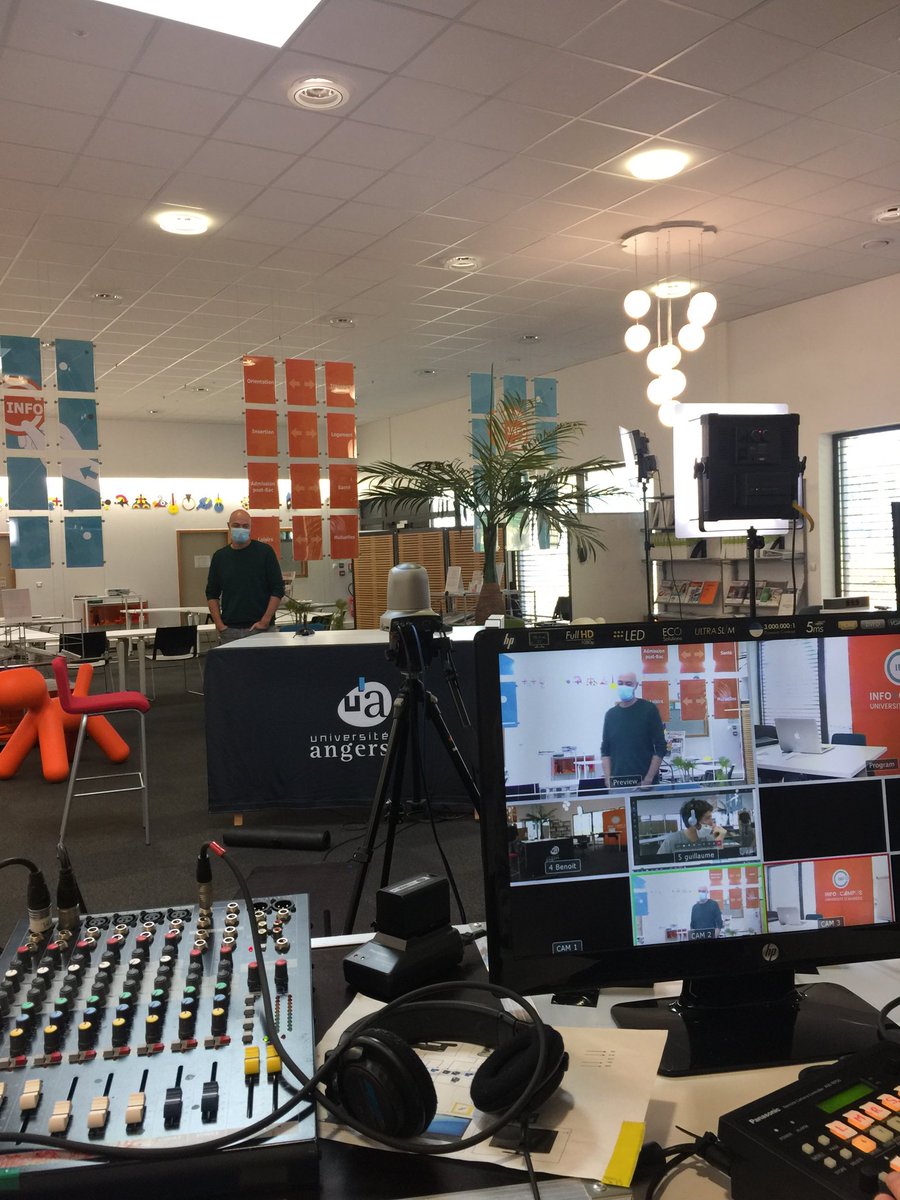 UnivAngers's tweet photo. 🎥 Plateau TV prêt à la Passerelle ! Bien choisir son #orientation ? Réussir à l’UA. Ce sont les thèmes de l’émission proposée ce matin par le #SuioIp en #YouTube #live dans le cadre du plan académique de formation. #LLU
Ça démarre à 9h15 ici 👉🏻 https://t.co/zF5zWqd5FA https://t.co/eLLOHUr79O