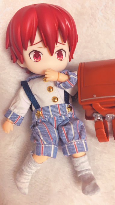 台湾から可愛いお洋服届いたから早速着せちゃう☺️💕ランドセルを添えて…🎒 