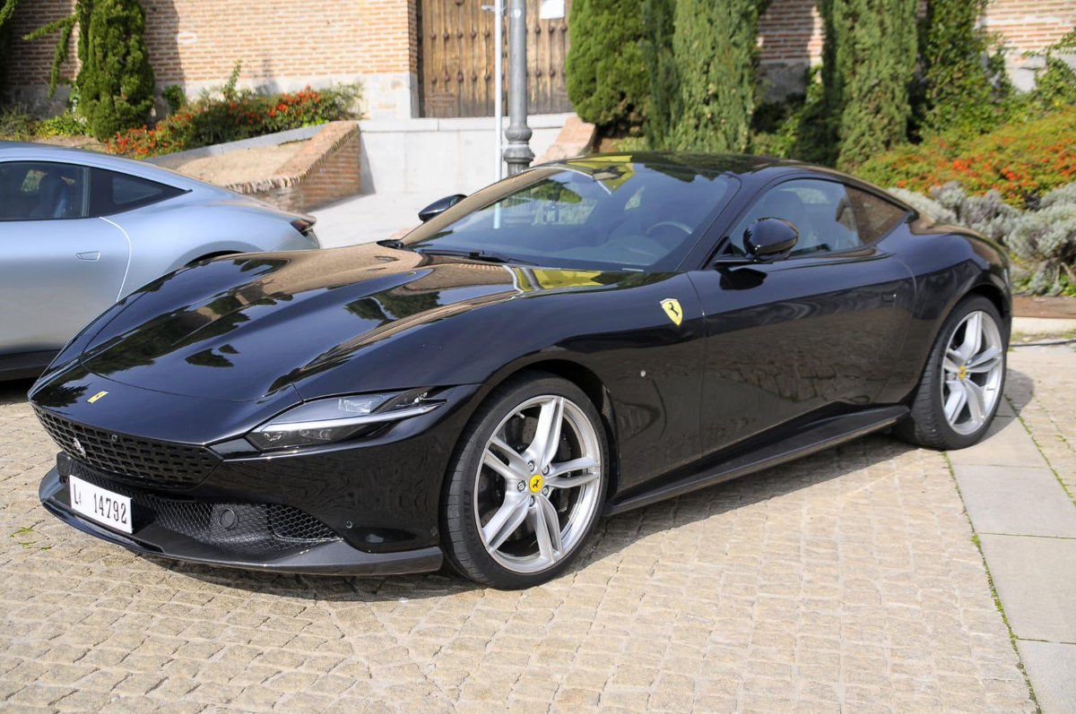 🏎️ @Ferrari ha escogido Boadilla para presentar su último coupé: ¡muchas gracias por la confianza mostrada en nuestra ciudad a Santogal Ferrari Madrid!