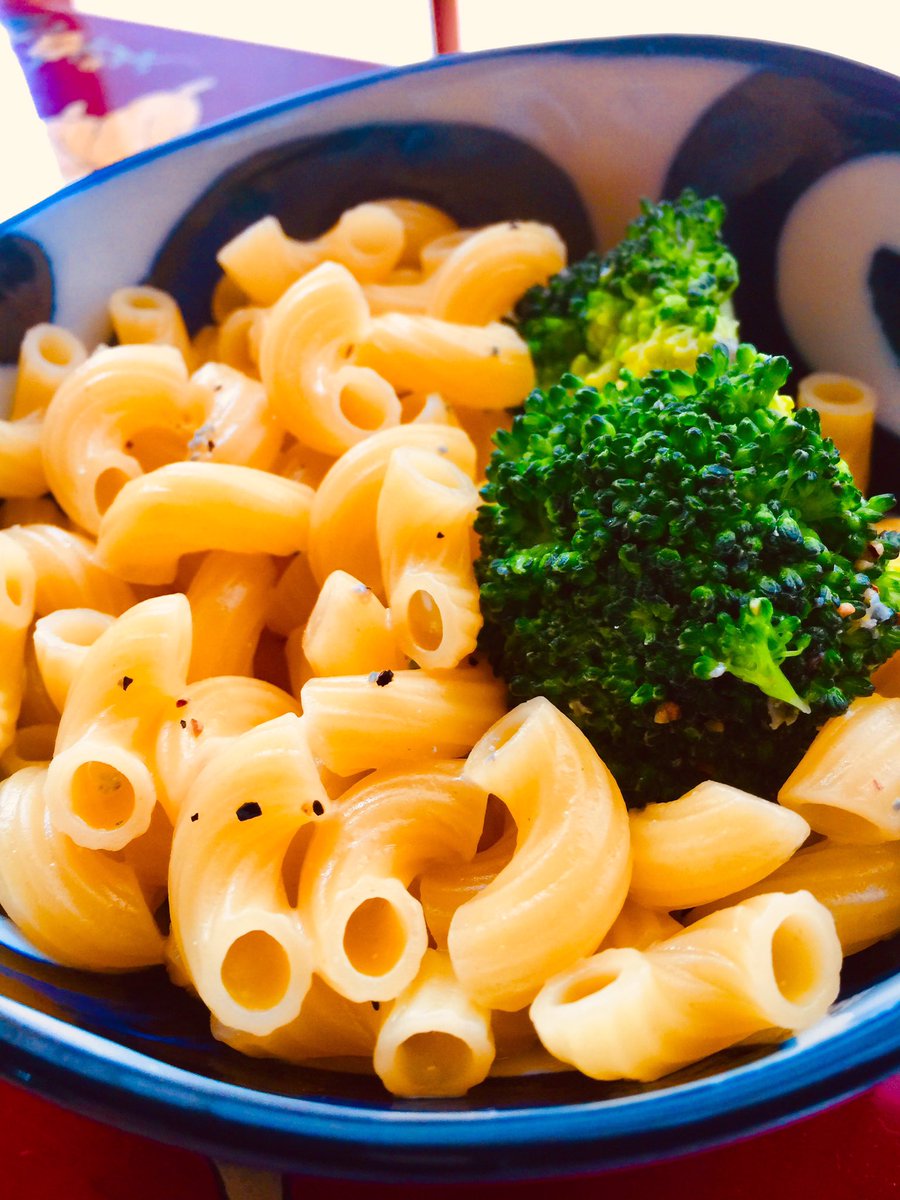 ハチキュウ ヒロミ 今週のおつまみ ゴルゴンゾーラマカロニ 青唐辛子味噌炒め 自家製糠漬け オープンしました ホントーーに色々気をつけてお待ちしてます