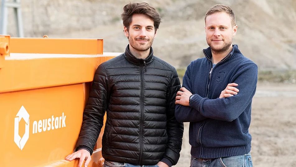 startupticker tweet media