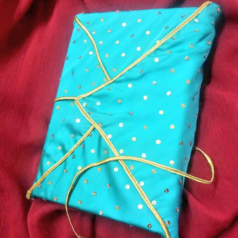 aamina_ah's tweet photo. #handmade #Quran #Covers perfect as #gift for #Pakistani #wedding #shadi #Pakistan
#ForSale
#allthingsbridal #bridaltrends #bride #cyan #silk #fabric
#gotawork #sitaray #embelishment https://t.co/X7dsKSFPrU