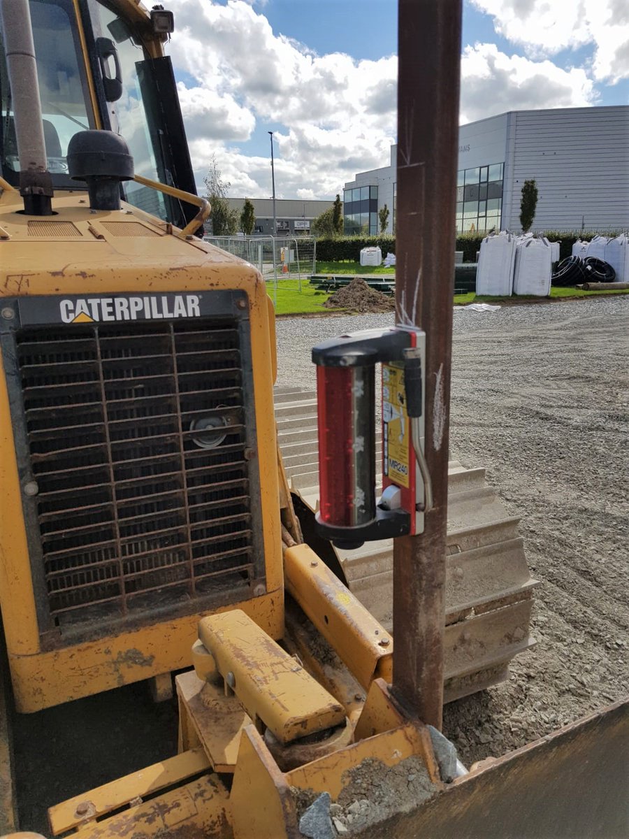 hitechniques's tweet image. Looking for easy to use machine guidance solution? 
👉 GeoMax MR240 now only €449 + VAT
👉 MD360E Remote Display only €572 + VAT
More options available in store. Order online at hitechniques.ie/machine-contro… 

#Hitechniques #machineguidance