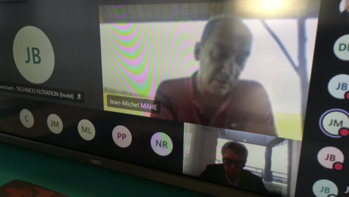 ARobergeau's tweet photo. Exceptionnel #témoignage de #JeanMichelMahe #divatec en direct du #Benin : une des clés de succès au Benin : identifier les bons relais locaux, s'intégrer dans la culture locale...
C'est ça @ClubIOC ! Du partage d'expérience entre #exportateurs sur toutes les région d'#export https://t.co/vSRYQ0vxmw