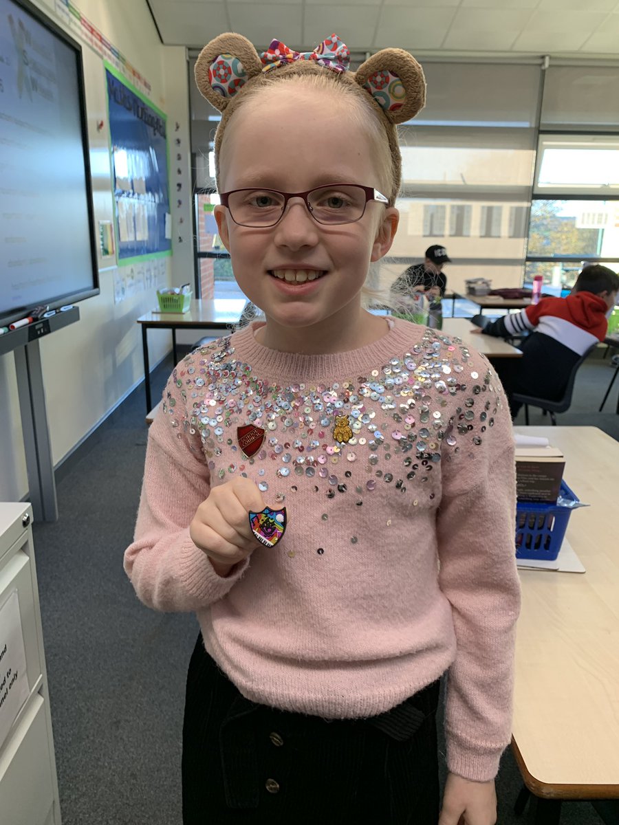 DPSclass8's tweet photo. Well done to this superstar for achieving her music blue peter badge! 🌟 🌟 🌟 https://t.co/FTG3AIeHCk