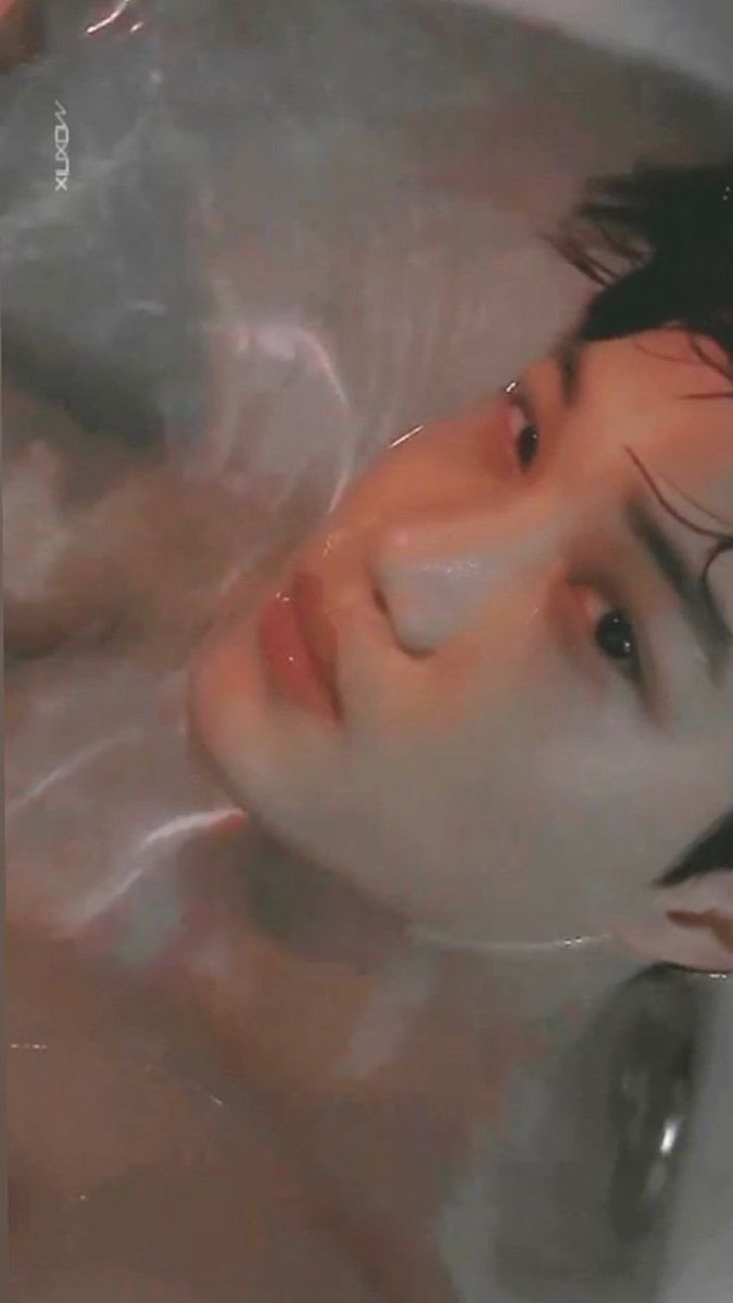 VidalAmelia2's tweet photo. Here’s some pictures of Kai since his solo is coming up 
#EXO #EXOL #KAISOLO_KAI开_NOV30th #KAI_IS_COMING #KPOP #KpopTwitter #MNET𓆗 #MAMAVOTE #kai https://t.co/80xrjQHVfr