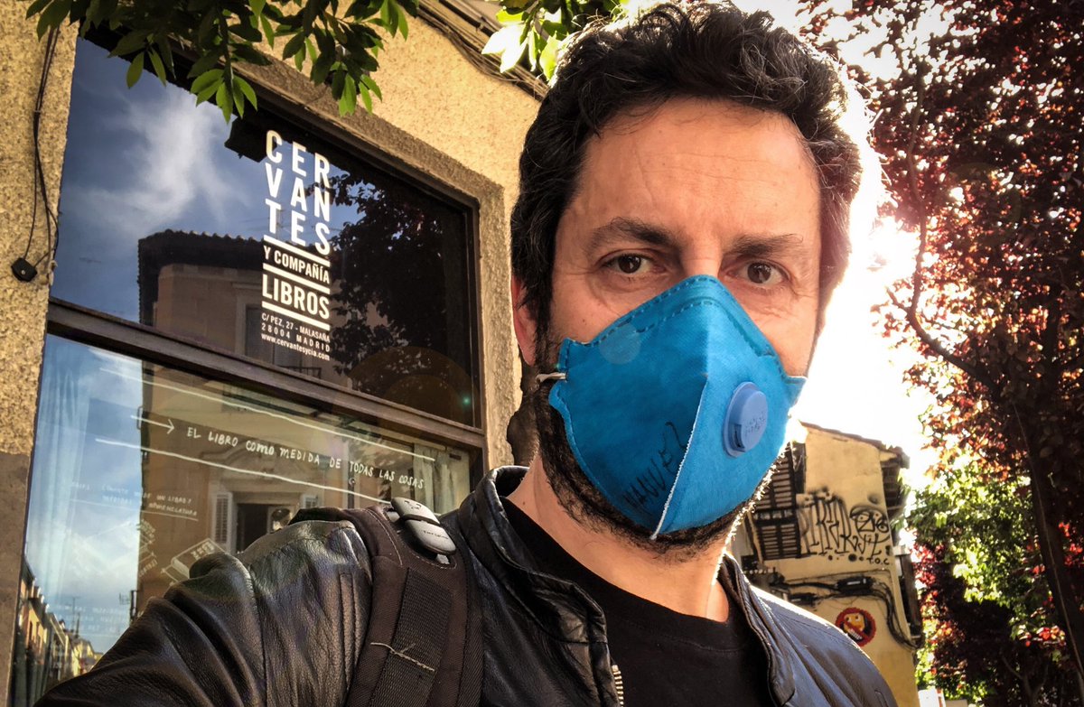 mriossanmartin's tweet photo. Una novela no es nada sin las librerías y los libreros. #diadelaslibrerias 

@LaHuellaDelMal @edit_planeta 
Abro hilo de agradecimiento https://t.co/7LceVRysvt