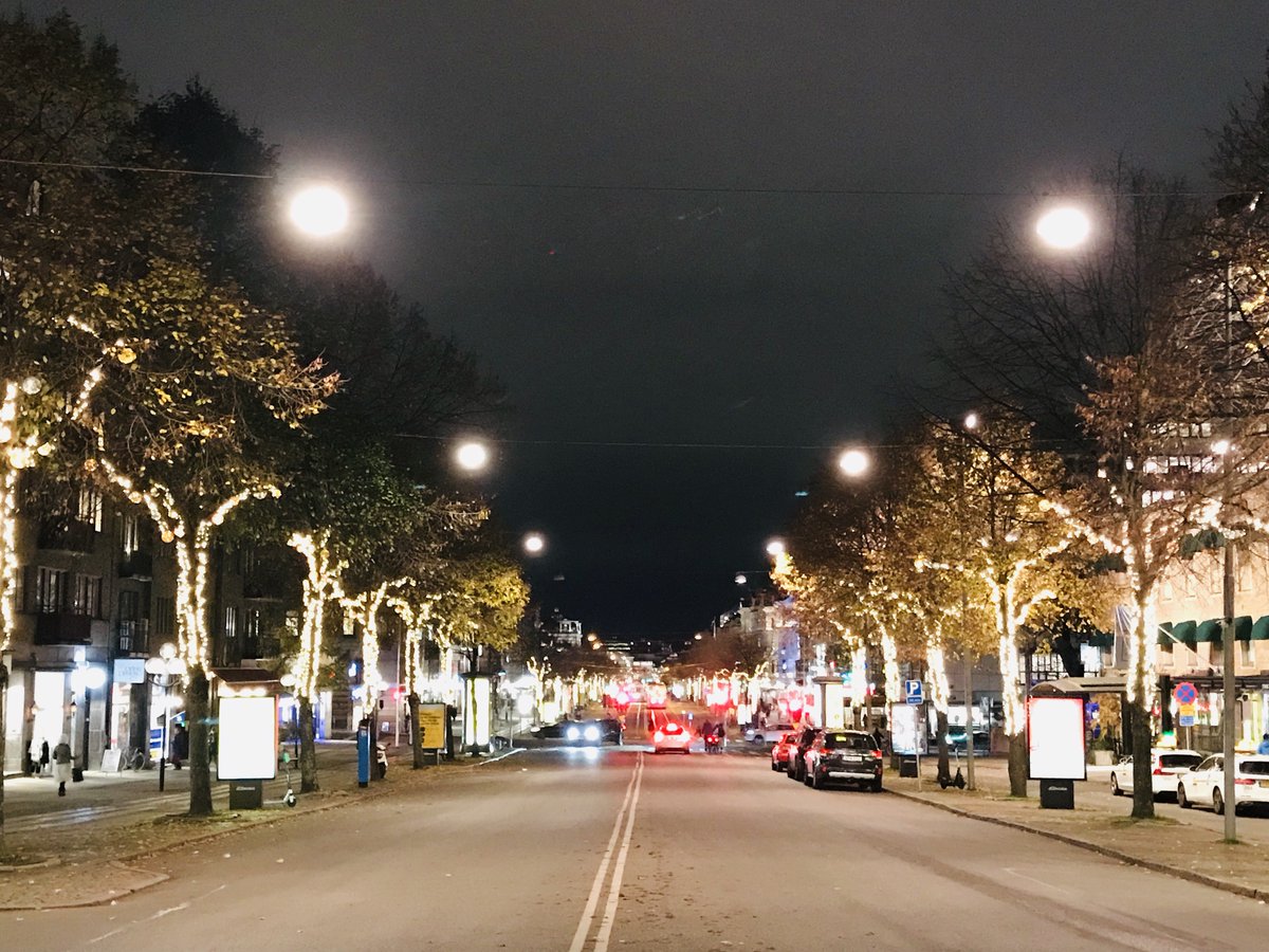 avenyn_gbg's tweet photo. Lysande träd på Avenyn.
Tack @goteborgcom 🥰🥰🥰
#avenyn #julstadengöteborg https://t.co/Iigm4l6B4e