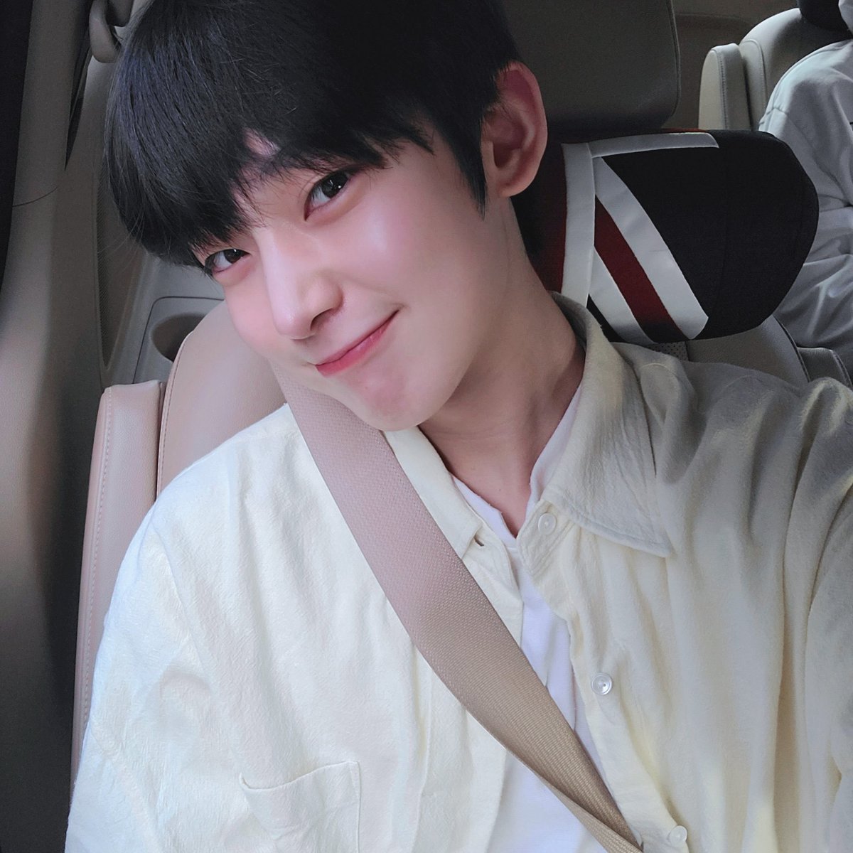 susn003's tweet photo. ⇝☀  오늘⃰ 게임을한다면 휴식을 취하는 것을 잊지 마십시오⁂ 🥺 몸조심하세요 알 겠지요? ㅇㅆㅇ 수스누 사랑 너야ㅑㅑㅑㅑ ♡v♡ #susnoo #amonghypen #수스누 @amonghypen https://t.co/QVdqc84hX2