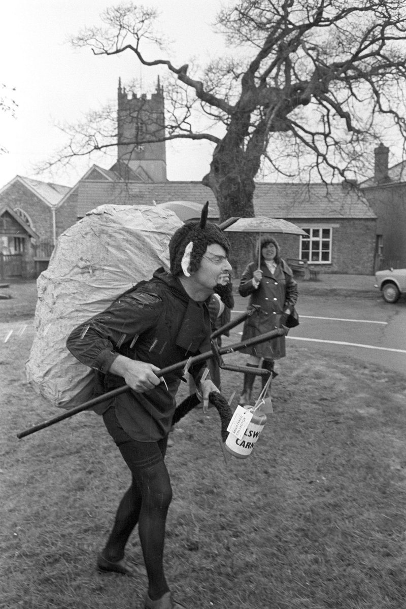 JamesRavilious's tweet photo. Man dressed as devil, Shebbear carnival, May 1978. Note he has the stone on his back. Photograph by my Dad ©Beaford Arts
@beaford
#Devon #photography #folklore #DevilsStone #Shebbear https://t.co/2T7NE24Ufs https://t.co/l5bt1VX68f