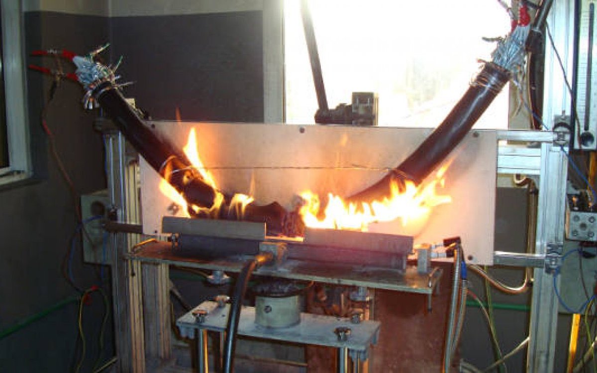 Cable SPIKING... or “shooting cables” as one of my old instructors used to say. What is it? Why do we do it? How do we do it? [THREAD]