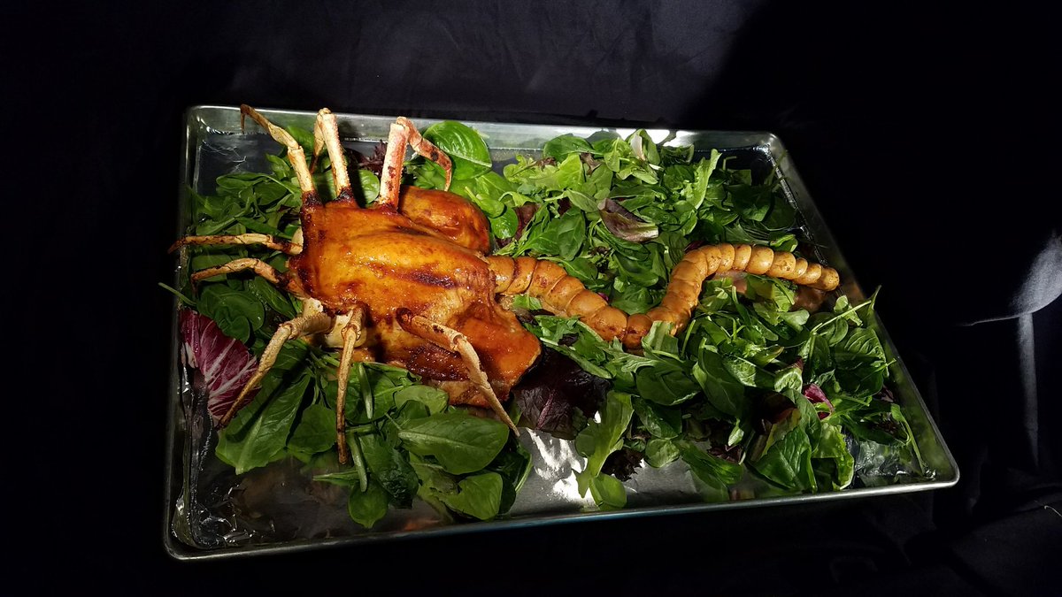 Necronomnom's tweet photo. @TMobile @FeedingAmerica I made this for Thanksgiving a few years ago. Now I don't get asked to cook for big holidays anymore.  Recipe here:  https://t.co/QQLP7zCJ0r #FillTheCart  #sweepstakes https://t.co/1OjxuNYFLr