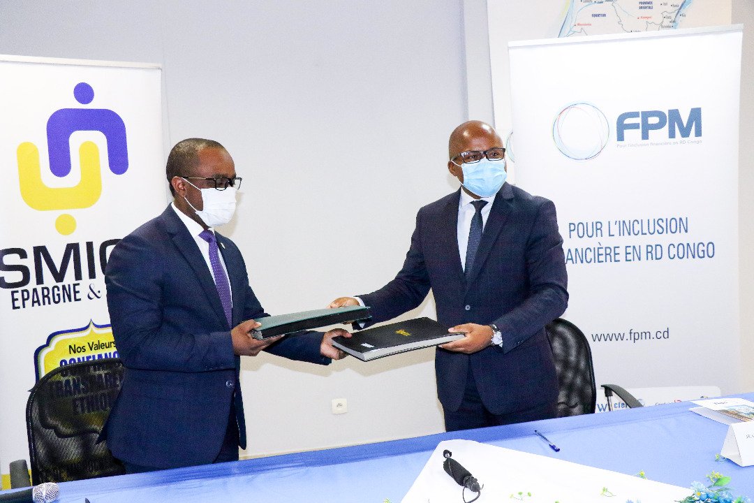 JeanThetika's tweet photo. Le FPM ASBL signe un contrat d'assistance technique avec SMICO SA pour lutter contre les effets négatifs de la COVID 19 sur la santé financière du partenaire financier. Ce soutien s'accompagne d'une subvention pour partage de risques en vue de stimuler le financement de MPME https://t.co/ElalIoxx8P