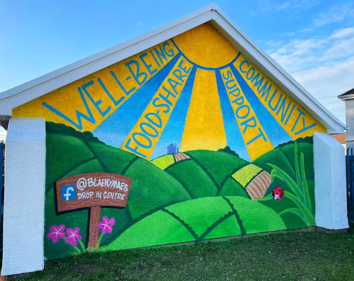 FreshCreativeC0's tweet photo. We really enjoyed painting this mural for the Blaen-y-maes drop in centre.
The brief was to include elements of the original mural  while adding text that represents what the community centre is about.

#FreshCreativeCo #Swansea #workshops #community #Abertware  #StreetArt https://t.co/yeHodU21xm