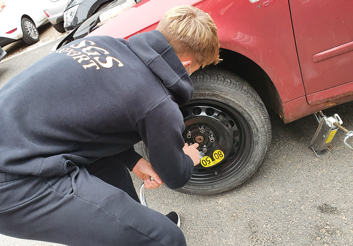 stockportgs's tweet photo. Sixth Formers have been learning about car maintenance as part of their Skills for Life Enrichment Programme course.
During their lessons they discovered how to check gauges, fluids and oil and how to change a tyre.
https://t.co/5vN8S3CipU
#SGSsixthform #enrichmentprogramme https://t.co/NjXDu9r8FF