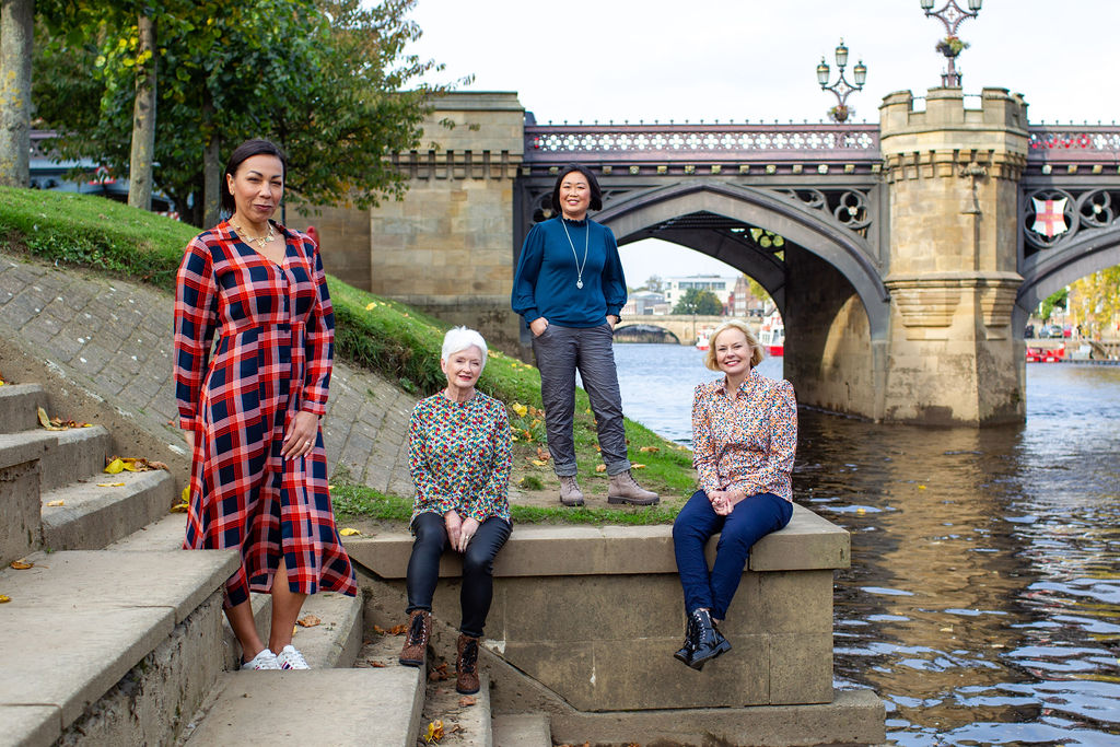 Love this photo of us models all together at the <a href="/copperandwhite/">Copper and White</a> shoot last week. 😍 A brilliant day of fashion, photos and friendships.
#carolynamos #gaylesharp, #elisawinstanley <a href="/pinklilyphoto/">Andrea Denniss</a>  <a href="/__officialNIMA/">NIMA</a> #soniaschofield #anniestirkmodel #yorkshirefashion #yorkshiremodel