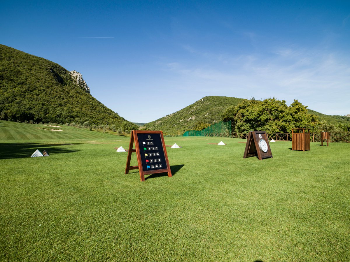 Antognollagolf's tweet photo. Sareste in grado di immaginare un'ambientazione migliore per perfezionare le vostre abilitร di gioco? ๐๏ธ Vi aspettiamo in campo pratica, con palline gratuite e illimitate, e nell'area del gioco corto!
๐๐ผ https://t.co/SAtTNPPOVD
#antognollagolf #drivingrange #golfweekends https://t.co/osyM6ZPOmP