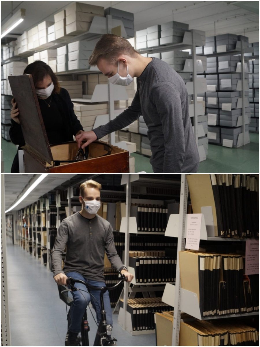 ub_ffm's tweet photo. Entdecke die vielfältigen Aufgaben eines FaMIs: Recherchieren, Vermitteln und Verwalten von Daten. https://t.co/SMqGjggxh9 #ausbildung2021 #FAMIAzubi #ubffm und bewirb Dich bei uns für einen Ausbildungsplatz: https://t.co/awVxqQfV1p https://t.co/Q2Xhr6zL79