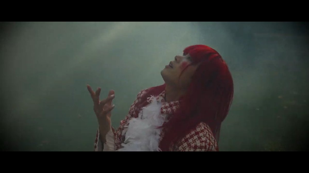 Icursedthegloom's tweet photo. SAVE ME AGAIN - DBO
I'm speechless. The lyric is so deep and i love it. The MV is artistically and intellectually outstanding.
The photography, make-up, and outfit are so detailed and well done. I love it! Thank you for this masterpiece. @young_Dbo
#Dbo #savemeagain https://t.co/90MUTK2taz