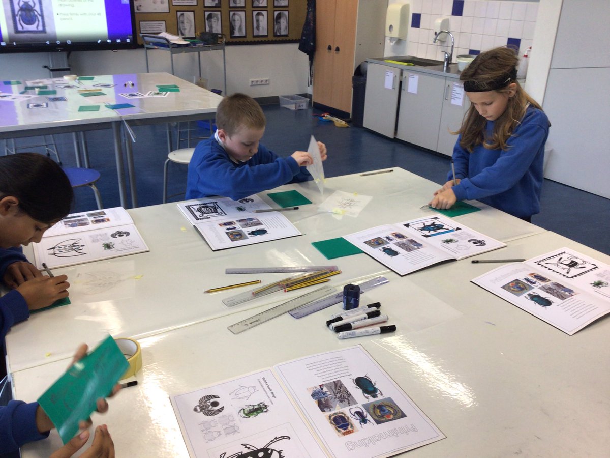 BSNJSV's tweet photo. #TheVinylCountdown Transferring our beetle drawings onto vinyl plates yesterday in #JSVY5. First, we traced our drawings using tracing paper, and then printed them onto the vinyl. Thank you Mrs O’Connor! @LisaOConnorO @BSNArt https://t.co/zhwCCc7rOQ