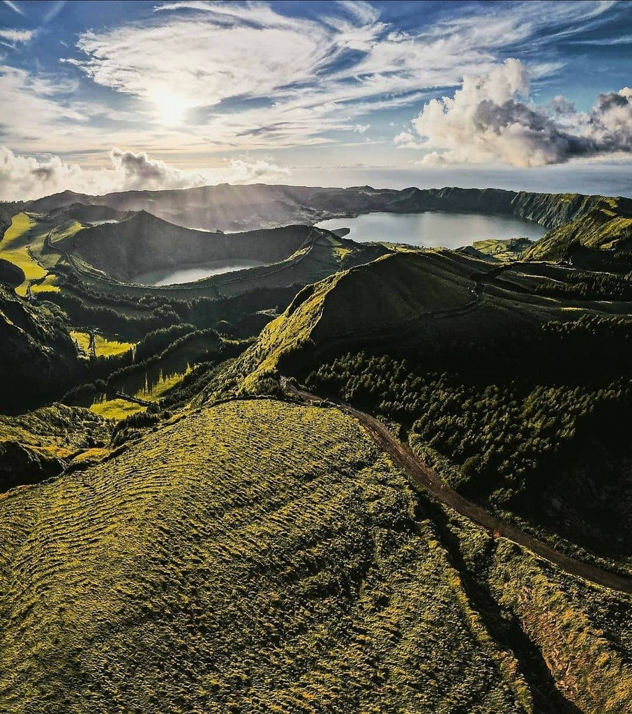 AzoresWhatElse's tweet photo. Photo By @shazy066 💚
.
#visitportugal #saomiguel #igersportugal  #photography  #lonelyplanet  #sao_miguel  #portugalcomefeitos #shooters_pt #mavicair2 #super_portugal #olhoportugues #travelling  #djimavicair2 #otherperspectives 
.
#Repost #AzoresWhatElse #Azores #Açores #Por… https://t.co/GIF6B2Ay03