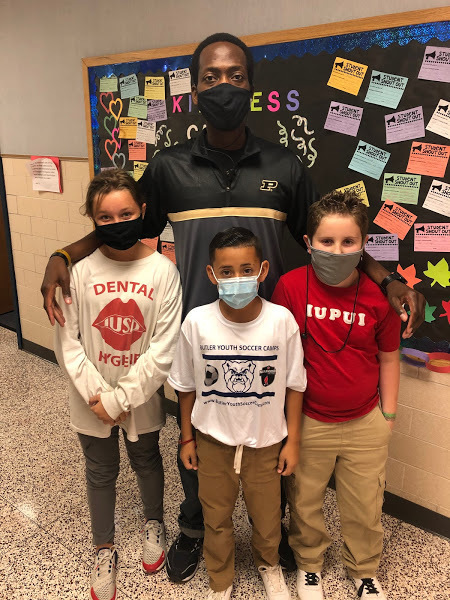 It's World Kindness Day! How are YOU practicing kindness today?!