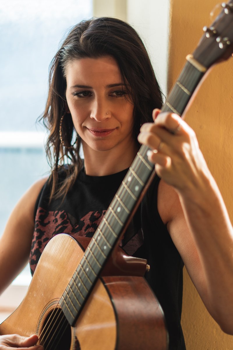 Anniellemusic's tweet photo. FOCUS OM WHAT YOU CAN DO - DURING COVID 19
Like learnings something new.
48 Hours left to be on of eight members of Easy guitar basics.
Visit my Instagram feed @anniellemusic to know more or contact me here and I will send you the detail. https://t.co/7UpOpHq656