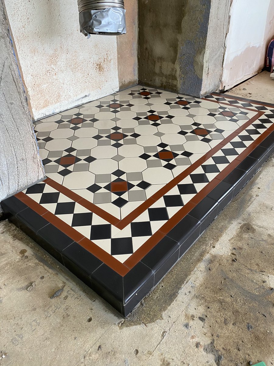 GeometricTiling's tweet photo. We tiled 3 areas in this beautiful early Victorian farm house, the hearth was the 1st completed using black white red and grey, in Cornwall design by @londonmosaic
Adhesive and grouts from @MapeiUKLtd
#geometrictiling #geometricdesign #mymapeiproject https://t.co/3EAPqLF6Uw