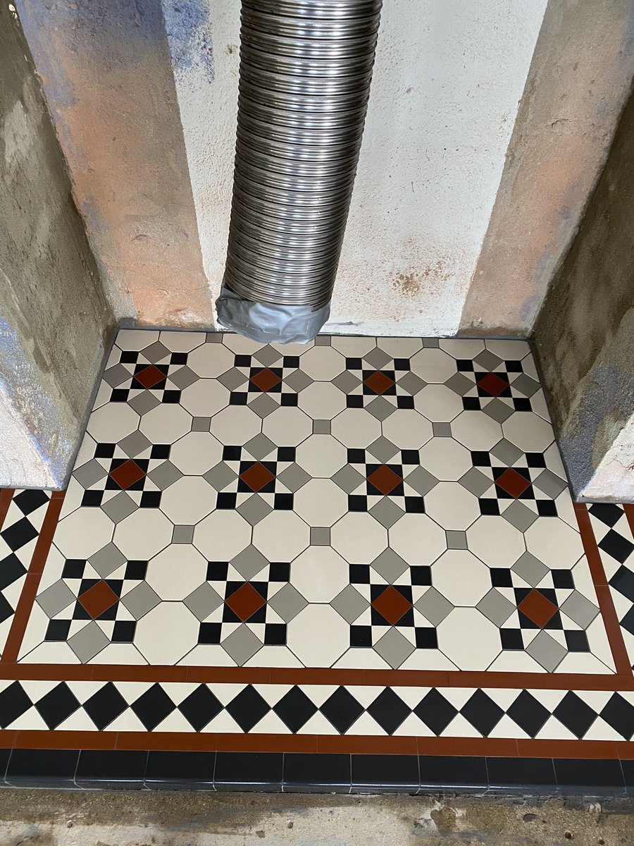 GeometricTiling's tweet photo. We tiled 3 areas in this beautiful early Victorian farm house, the hearth was the 1st completed using black white red and grey, in Cornwall design by @londonmosaic
Adhesive and grouts from @MapeiUKLtd
#geometrictiling #geometricdesign #mymapeiproject https://t.co/3EAPqLF6Uw