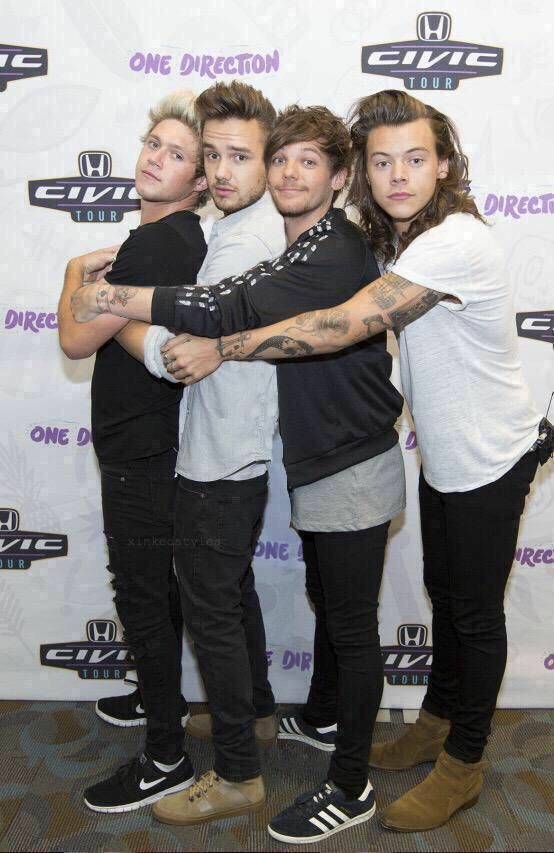 1d_mariangeles's tweet photo. #5YearsOfMITAM Dios mio 5 aรฑos de este hermoso รกlbum perfecto en todas canciones pero la que me marco fue Infinity ๐ญ๐ญ๐ญ#onedirector https://t.co/0PGbOSymxP