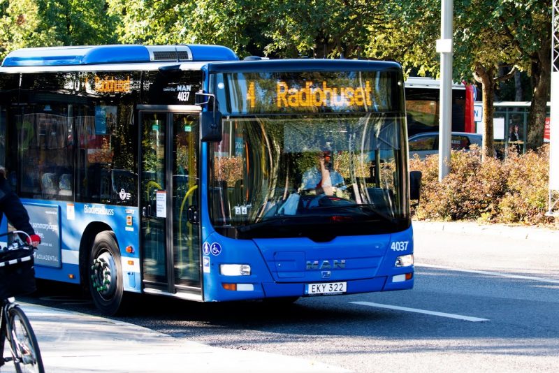 Bättre flyt &amp; mindre köer- ett av resultaten i stadens innovationsprojekt Smart trafikstyrning, där restidsdata i realtid används för att förutse köbildning, redan innan köer uppstått. Nu skalar trafikkontoret upp och tar metoden vidare i ett nytt projekt.
smartstad.stockholm/2020/11/10/sma…