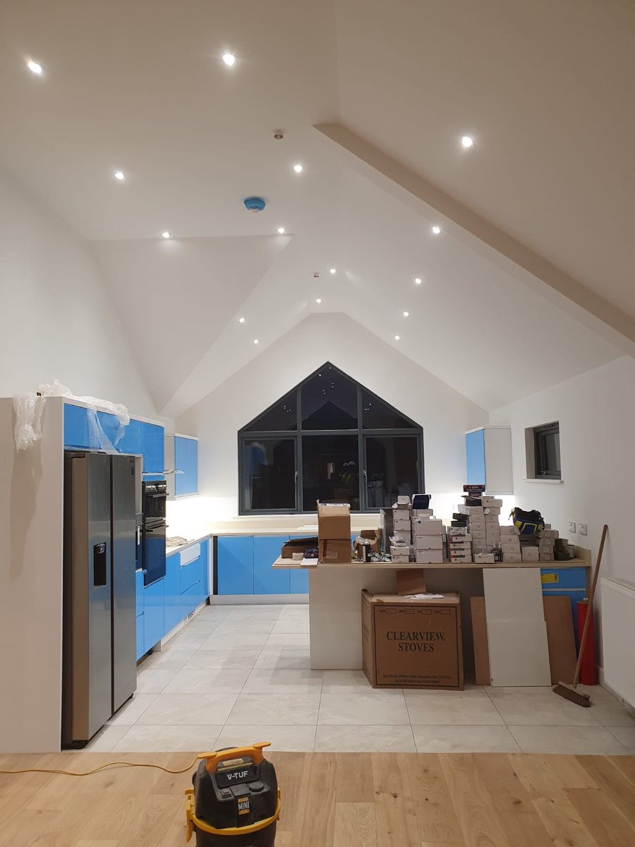 WilliamsHomes_'s tweet image. Our Trem-y-Môr development in Moelfre is coming along nicely 😍

⁦@IlanRowlands⁩ doing an awesome job 👍👍