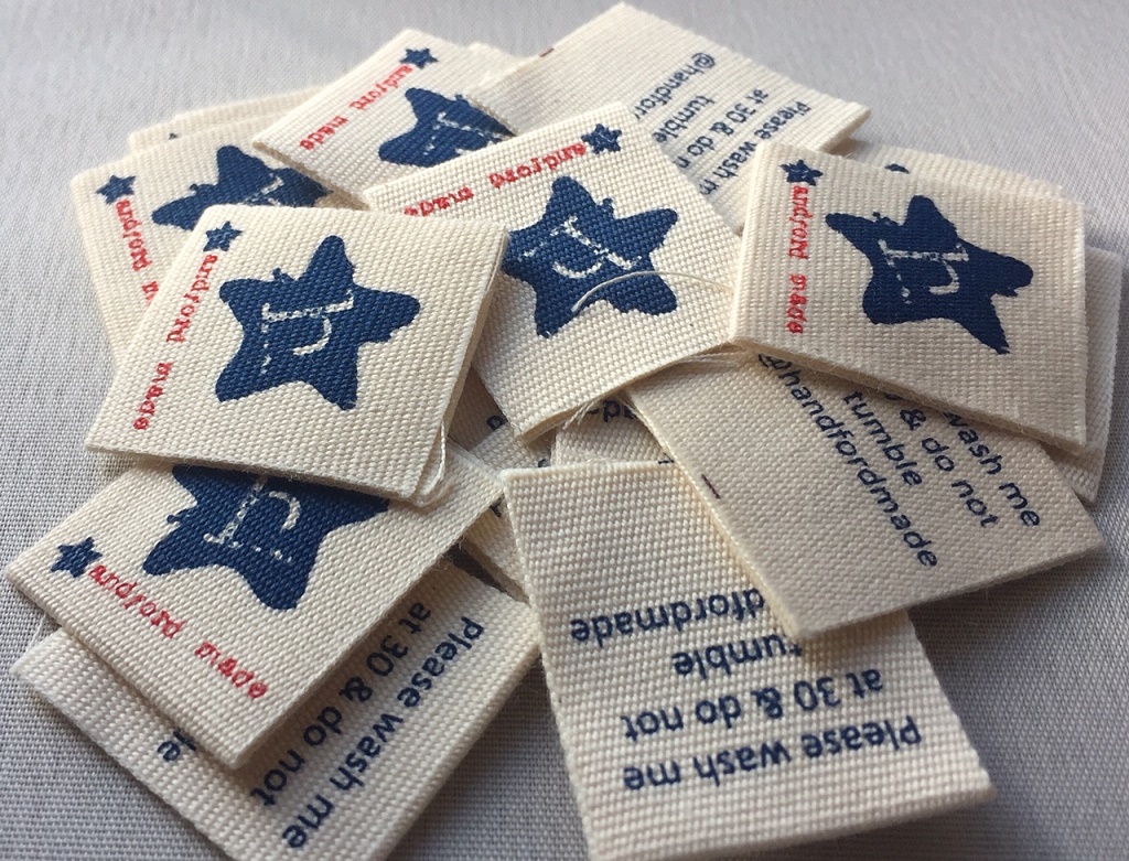 4WovenLabelsUK's tweet photo. @perfectlabels  Lovely Cotton Designer Clothing Labels, see more... https://t.co/IXxre1XmiJ   #WovenLabels, #CottonLabels, #ClothingLabels, #FabricLabels, #HangTags, #Eco-FriendlyLabels, #RubberLabels, #LeatherLabels, #ClothingLabelsMaker https://t.co/Cto7RgJWhN