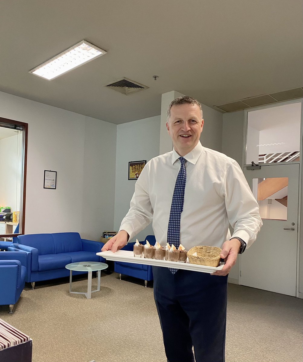 Great Friday afternoon! Chocolate mousse from Mr Seal 😊