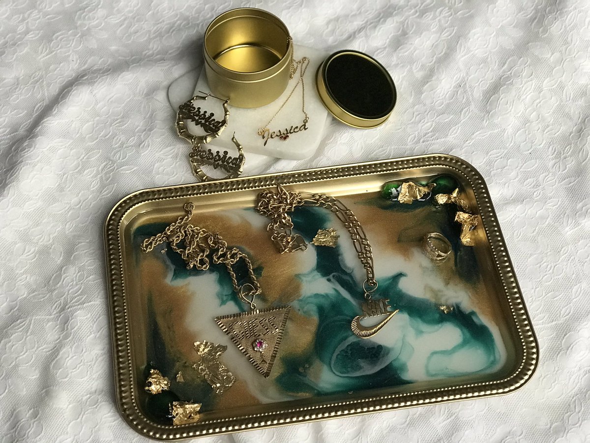 drawntosenia's tweet photo. I make trays you can customize ✨
https://t.co/GXOjjKzh0W https://t.co/Io2wj1ti3T