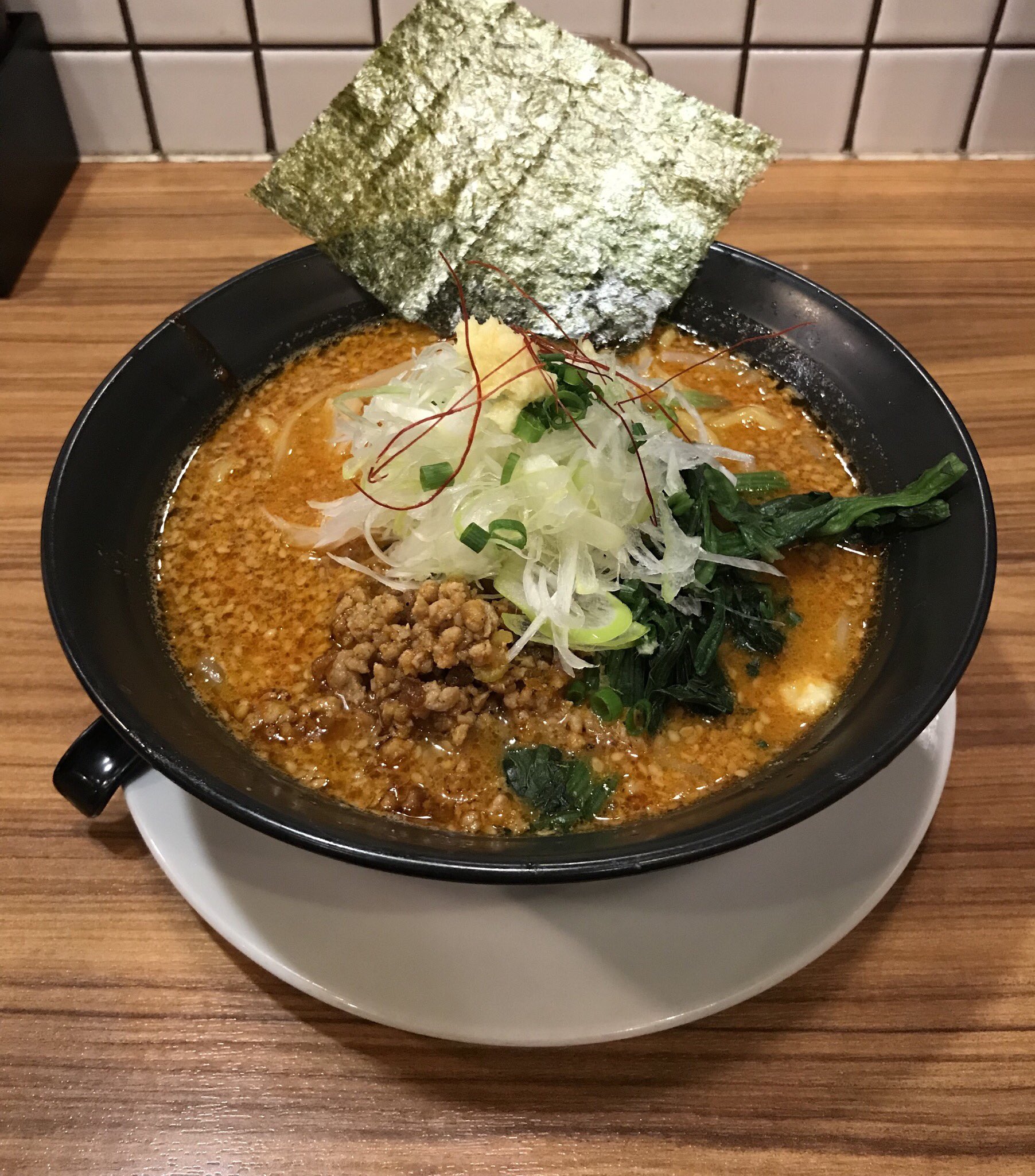 せっきー こんな日は 家系ラーメン食べたい 新メニューの ゴマ味噌らーめん美味し 大宮家系ラーメン 横浜らぁめん桜花 T Co 0fmslw5yu5 Twitter