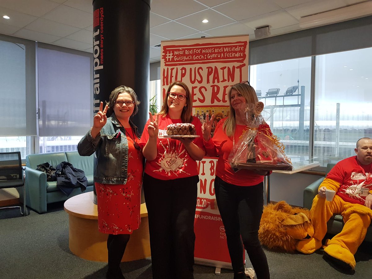 Cardiff_Airport's tweet photo. Sending a #WorldKindnessDay cwtch to our charity partner @VelindreCC @Velindre, who do such amazing work for those affected by cancer.

We're so proud to support you and look forward to another year of fundraising activities 💚 https://t.co/OWPiKbcBOZ