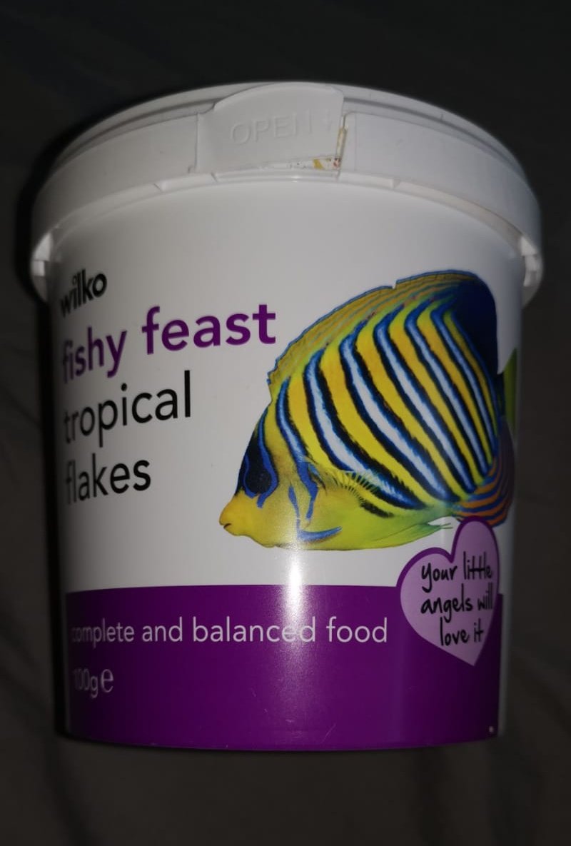arunnk23's tweet photo. @LoveWilko @financialombuds 

Poisonous fish food bought from Wilko. Killed my uncles beloved fish and shrimps.. Wilko feedback: fish tank is dirty and thats why they died! Had fish for many years and none died with food from Pets at Home!! https://t.co/QHNKYoPcIG