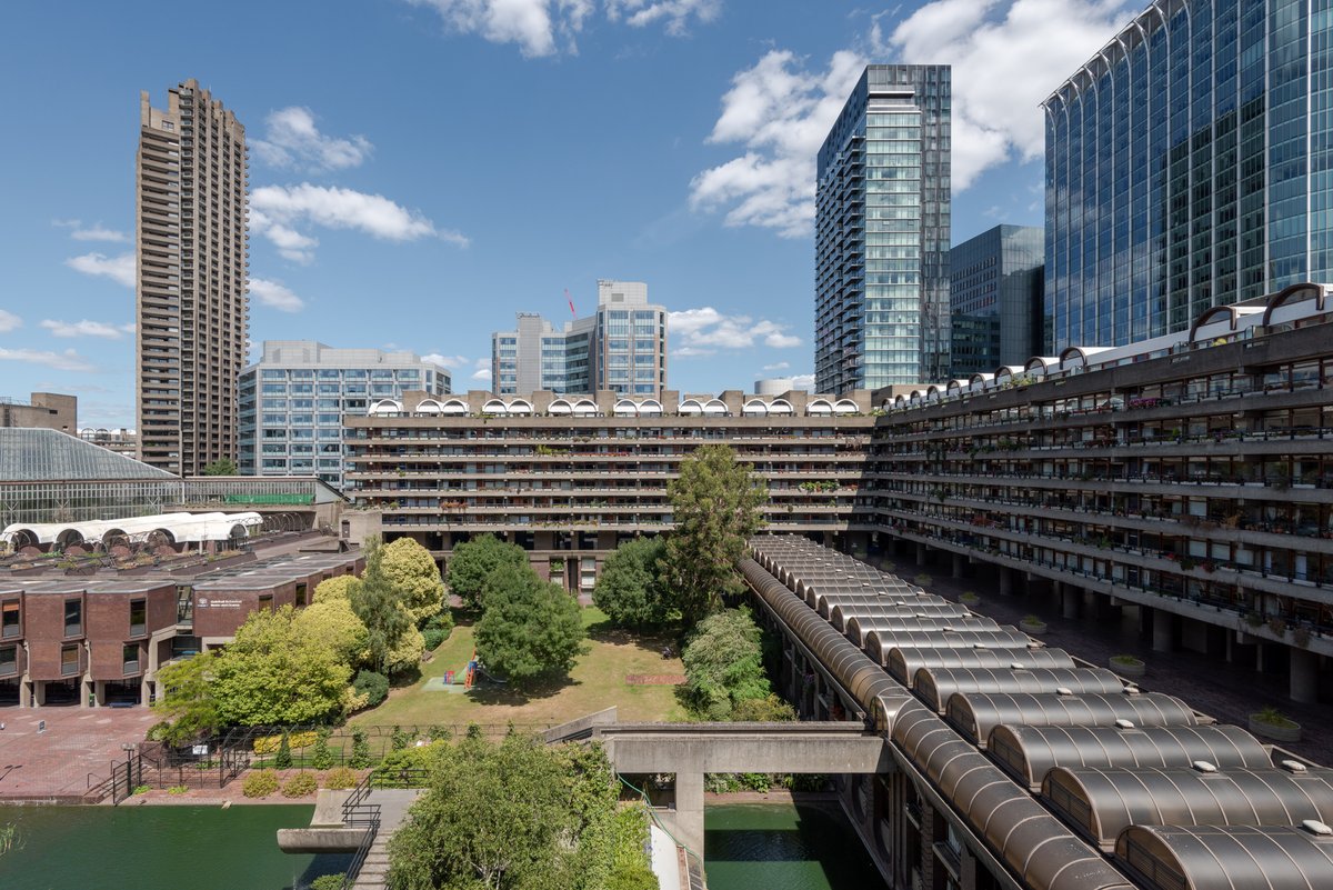 ScottCity1's tweet photo. The government restrictions on COVID-19 have fortunately allowed us to remain open for business. We have a number of rental properties available at reduced prices.

https://t.co/5sr8QEO4hf https://t.co/NkWmmt9cp8