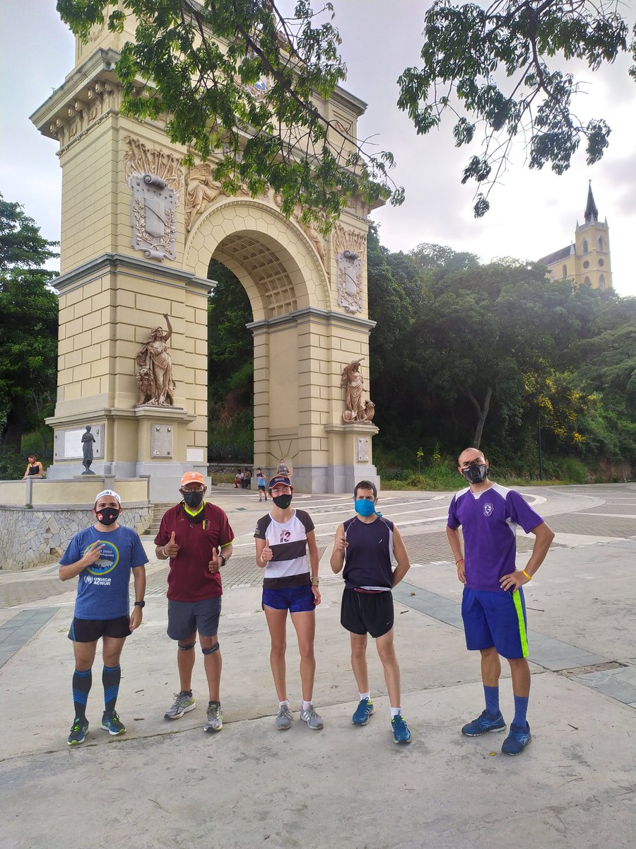 Elcalvariorunn1's tweet photo. Correr es vida!!! #Viernes 
#YoElegiCorrer #run #DalePower #Motivation #Elcalvario
@yoelegicorrer1 @ComuniRunners @EntreRunners @totalrunning @retosinfo https://t.co/dBfzQwID7m