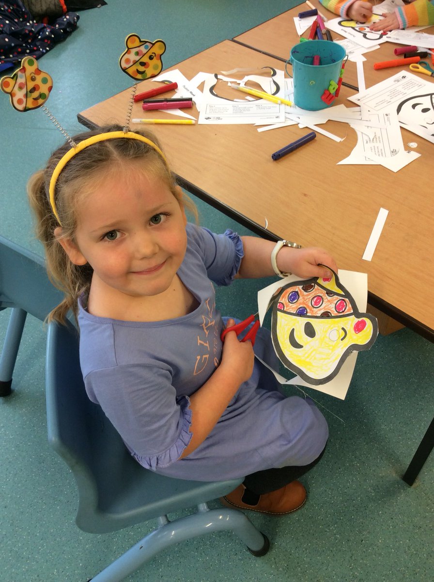 PrimaryAshleigh's tweet photo. “IT’S PUDSEY BEAR DAY!”
Hedgehogs are having a brilliant morning learning all about Children in Need and how we can help. Remember to keep donating to our school fundraising for Children in Need via SchoolMoney! #ChildrenInNeed  #AshleighStars @BBCCiN https://t.co/VqtGaQoTUE