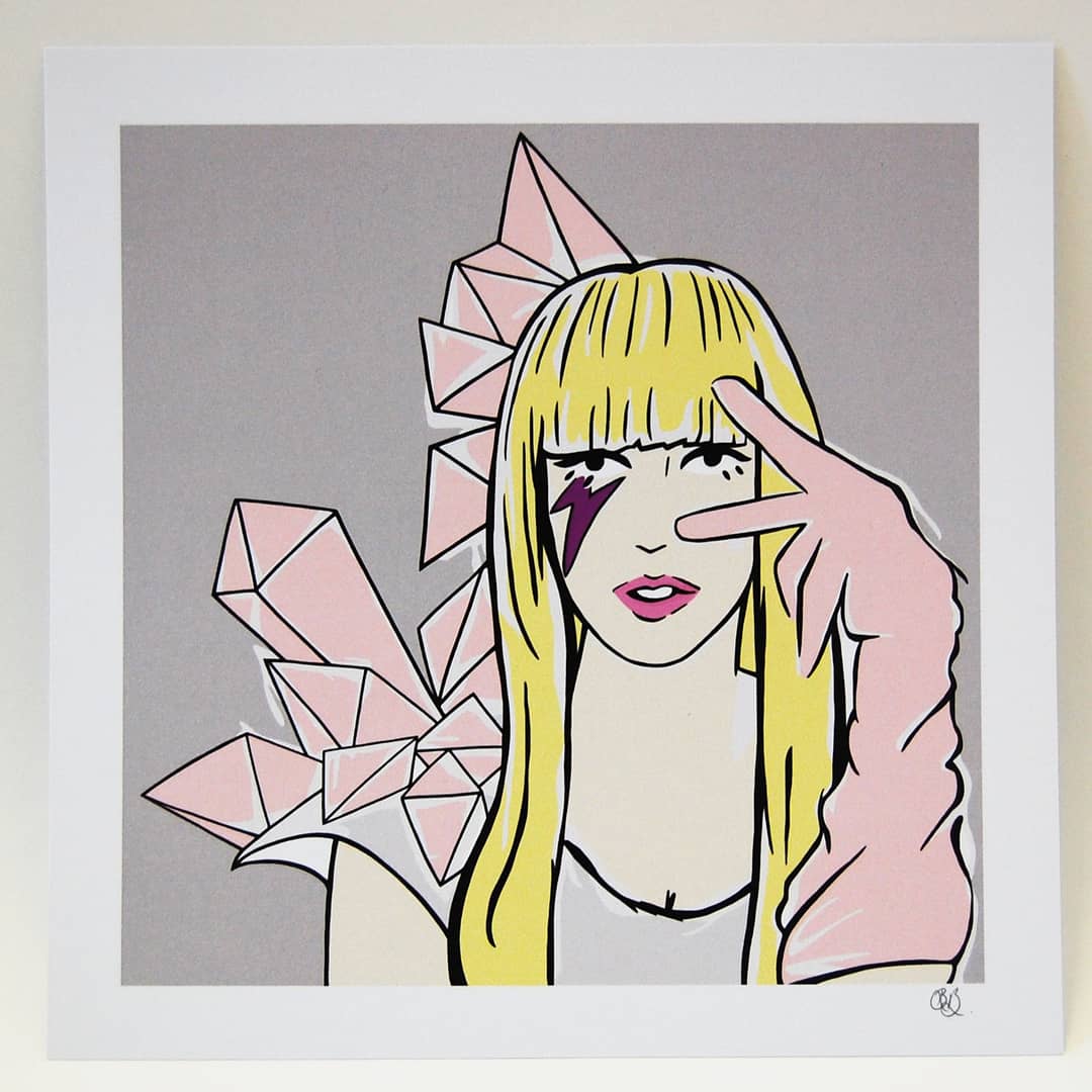 becbroomhall's tweet photo. #FridayFeeling ... I've always loved the #colour combination of #pinkandgrey... It took a few #sketches to get this one right, but decided for the #fierce #pose for this #ladygaga #portrait :) 8" Square #artprint, now available on my #etsyshop! #ArtistOnTwitter #funfaces https://t.co/hVafA8BXFV