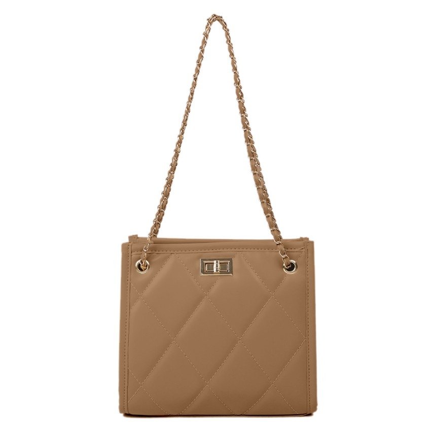 FRHCollection95's tweet photo. Cuba Bagi Hint kat pasangan anda ..
Mana tahu ada Surprise datang depan Pintu Rumah Korang😍

#smallbusiness #Unisel #shahalam #selangor #airselangor #picoms #uitm #handbag https://t.co/W2VyaJTls2