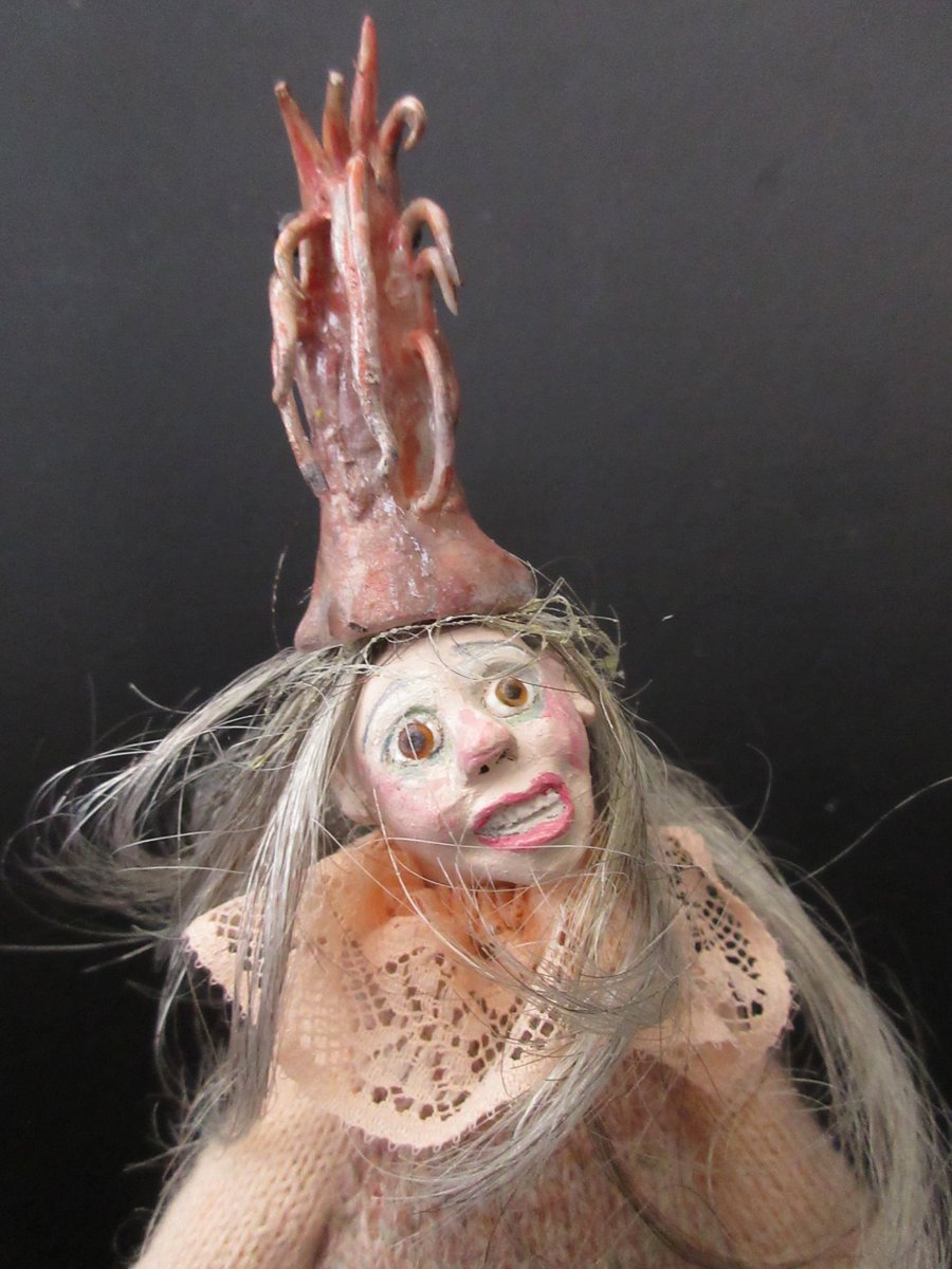 fripfoll's tweet photo. "BAIT" #UnseenPieces #Apoxiesculpt  #Microknitting #acrylicpaint #Hair #Prawnhead #Sieve #resin  🍤 🎣🌊If you want to see just my art/creative tweets (no #competitions promise!)😂 feel free to follow me @UnseenPieces 😷😘 https://t.co/nkmUWCp23F