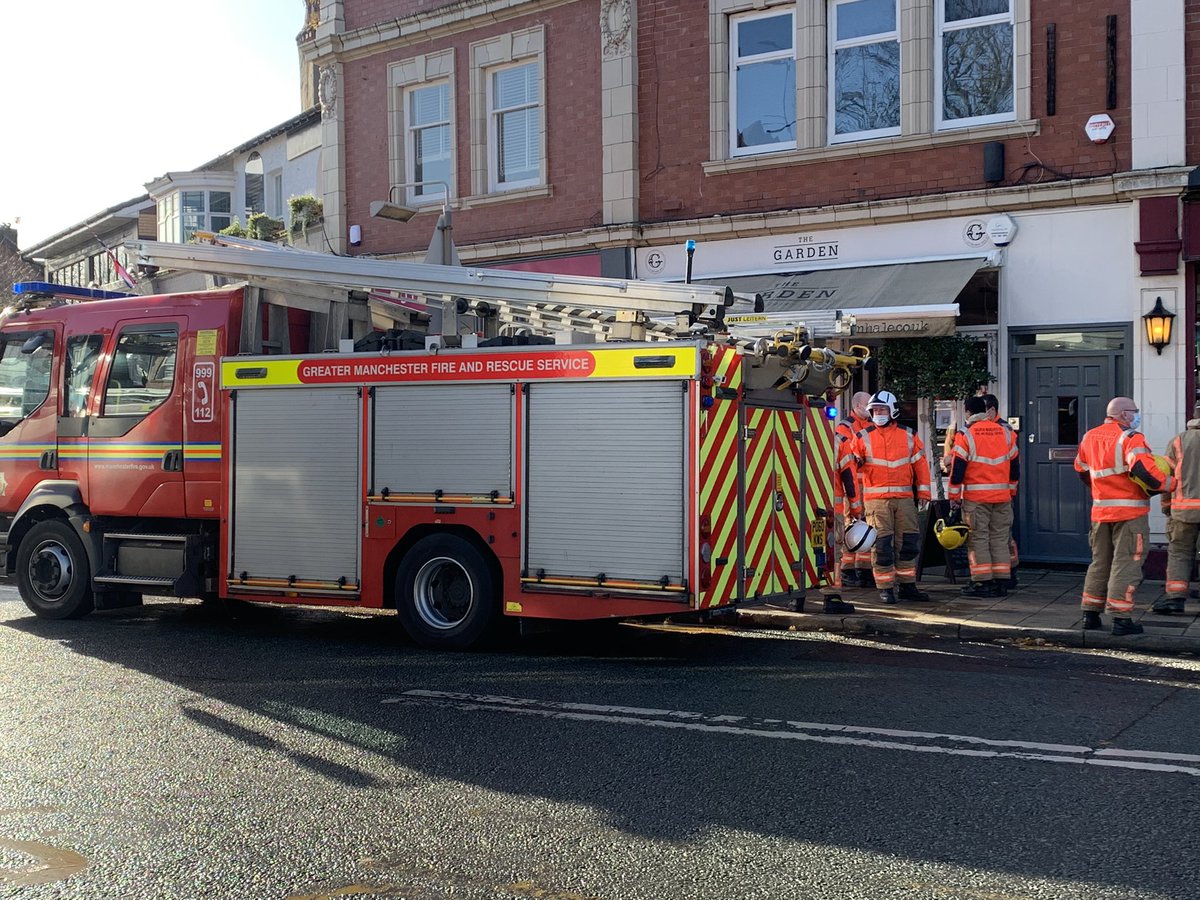 3 fire engines 🚒 Hale today at the Garden - hopefully nothing serious <a href="/altrinchamtoday/">Altrincham Today</a>