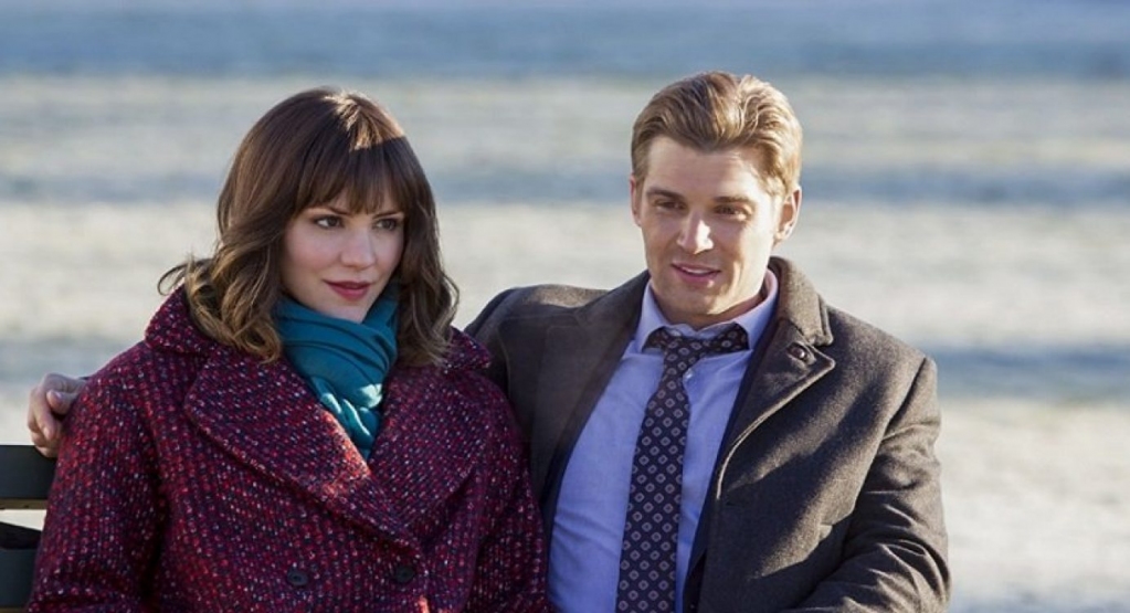 raimovie's tweet photo. Alle 23.00 "Ho sognato l'amore" di Kenny Leon con Katharine McPhee, Mike Vogel, JoBeth Williams https://t.co/XGVGMq4dbB