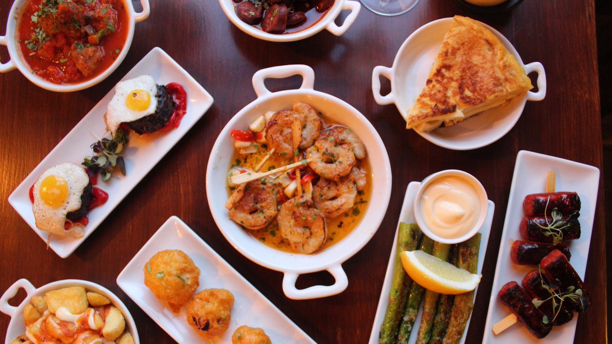 PHIbericos's tweet photo. #ClickandCollect your favourite Spanish Tapas in #Dundrum 🥘🍷🍤😍 Wednesday – Sunday 
No Minimum order required!
Order now &amp; collect at the time of your choice at Dundrum Town Centre!

https://t.co/YEOKm9oI8t

@DundrumTC https://t.co/nLQaF6xw5b